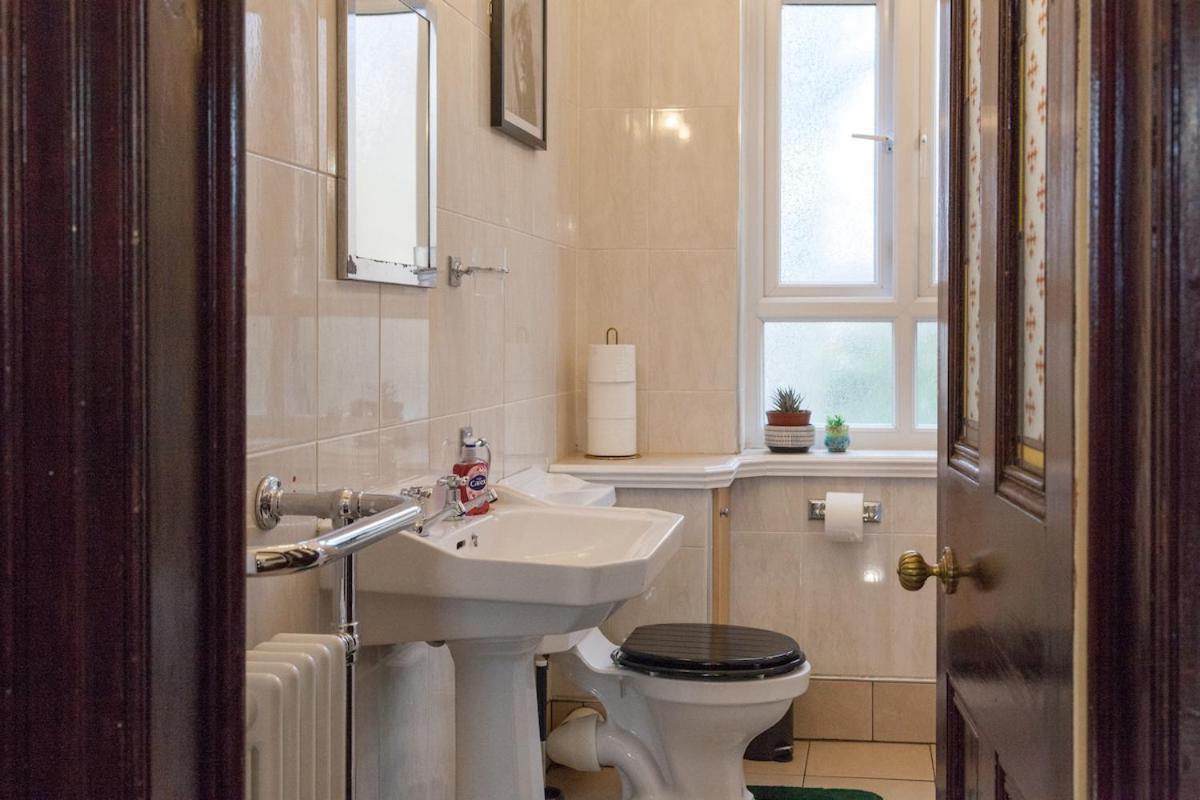 マンチェスター Victorian Elegance At Kingscliffe, Sleeps 17ヴィラ エクステリア 写真