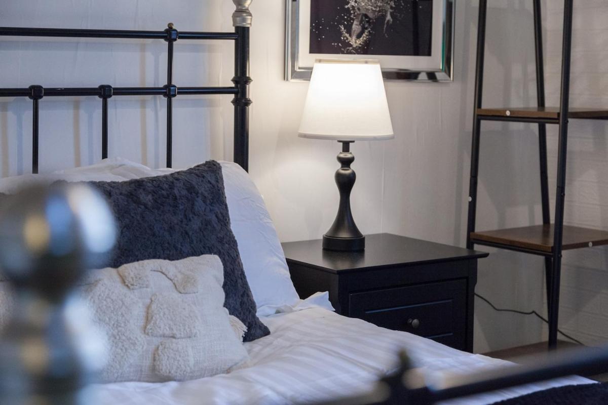 マンチェスター Victorian Elegance At Kingscliffe, Sleeps 17ヴィラ エクステリア 写真