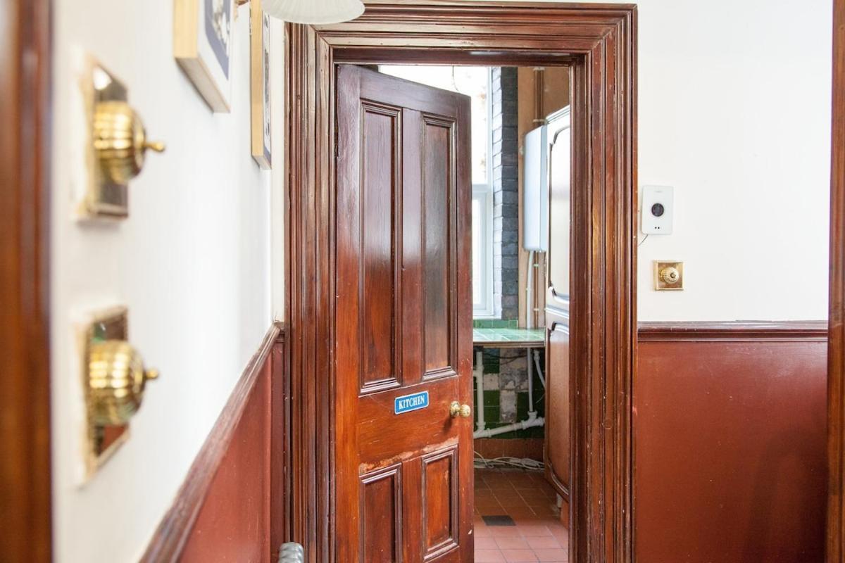 マンチェスター Victorian Elegance At Kingscliffe, Sleeps 17ヴィラ エクステリア 写真